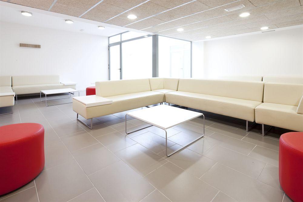Residencia Universitaria Resa Manuel Agud Querol San Sebastian Buitenkant foto
