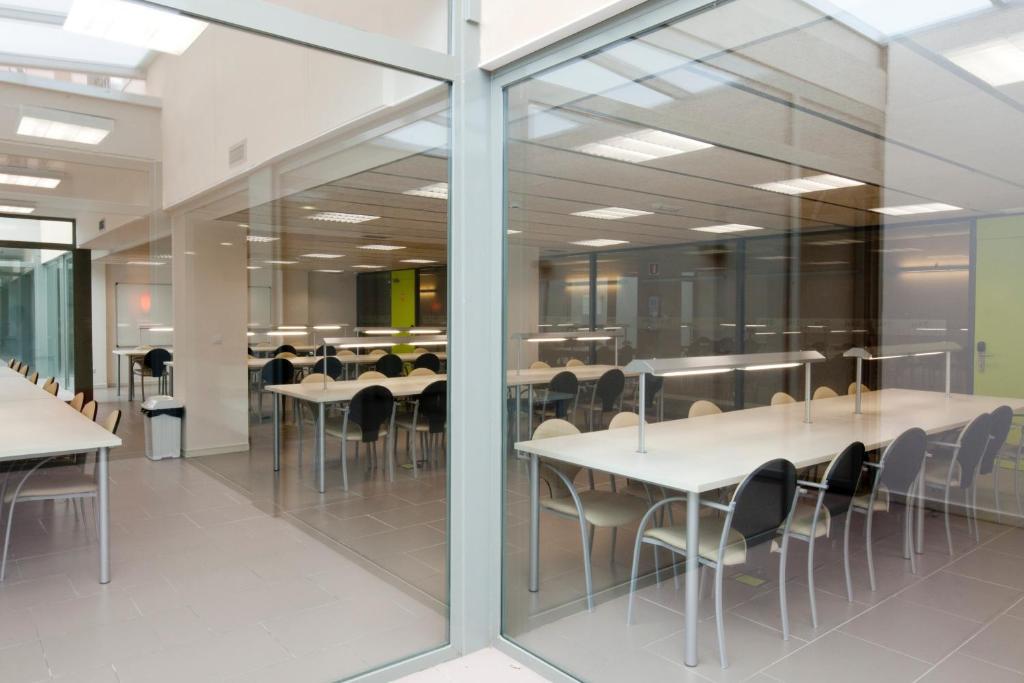Residencia Universitaria Resa Manuel Agud Querol San Sebastian Buitenkant foto
